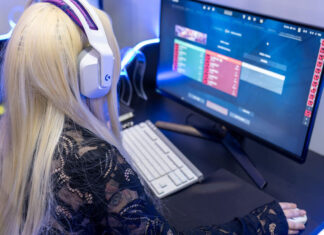 จอ 60Hz กับ 144Hz: ความจริงที่ผู้สร้างคอนเทนต์ต้องรู้ ไม่ใช่แค่เรื่องเล่นเกม จอ 60Hz กับ 144Hz: ความจริงที่ผู้สร้างคอนเทนต์ต้องรู้ ไม่ใช่แค่เรื่องเล่นเกม